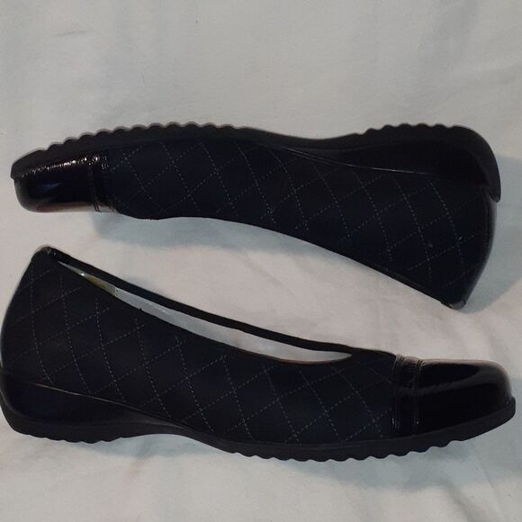 Waldlaufer Patent Leather Cap Toe & Heel Quilted Suede Flat Shoes Size 10 - Picture 2 of 9